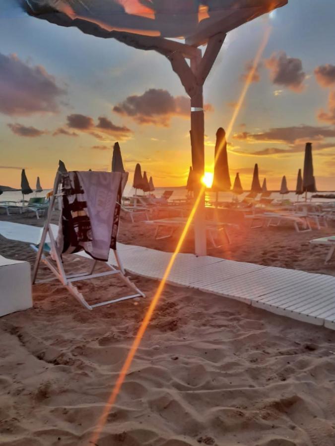 Lianna Beach Resort Marina Di Montenero Extérieur photo